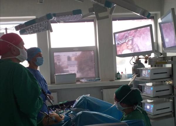 premiera la sju baia mare histerectomie totata cu anexectomie bilaterala operata laparoscopic