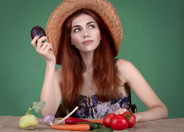 3 schimbari de dieta pe care femeile peste 50 de ani ar trebui sa faca