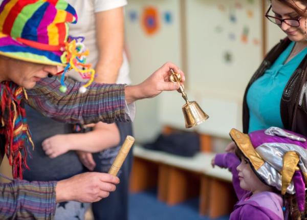 o terapie neconventionala dar eficienta pentru copiii cu dizabilitati din sectorul 6