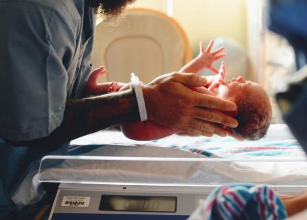 maternitatile au nevoie urgenta de fonduri pentru a salva vietile celor mai vulnerabili nou nascuti