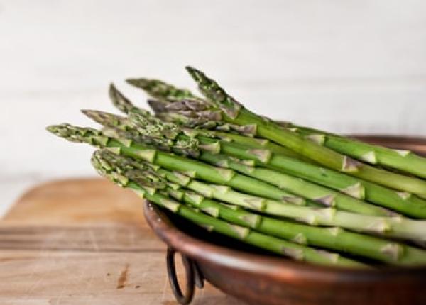 sparanghelul leac pentru mahmureala