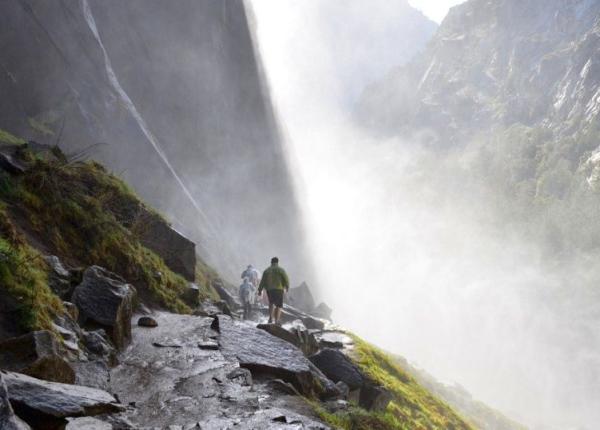 170 de persoane s au infectat cu norovirus epidemie intr un parc na ional simptomele infec iei