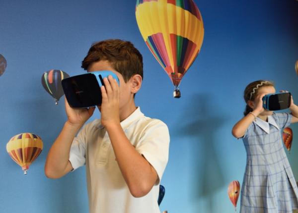 realitatea virtuala utilizata in sprijinul copiilor cu autism la un centru special din marea britanie