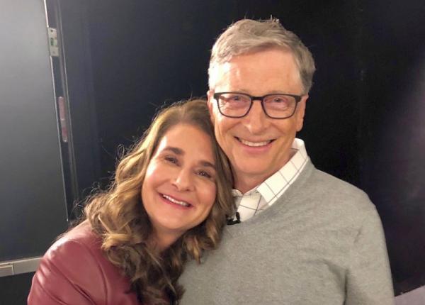 bill gates doneaza 100 de milioane de dolari pentru combaterea coronavirusului