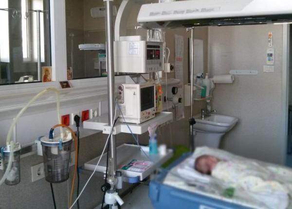 copilul anesteziat la stomatolog respira doar sus inut de aparate copilul anesteziat la stomatolog respira doar sus inut de aparate