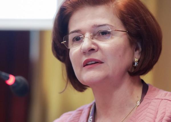 pre edintele cmb cere autorita ilor protec ie pentru medici i asisten i in lupta cu covid 19