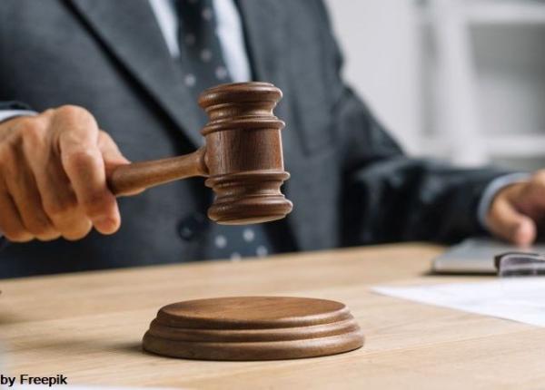 adolescenta amendata pentru ca nu a respectat masura izolarii la domiciliu