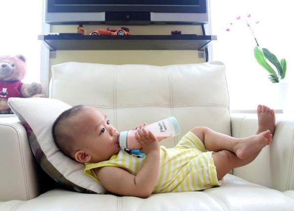 oms avertisment sanatatea bebelu ilor afectata de practicile de marketing privind alimenta ia