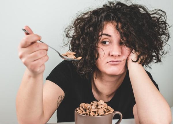 problemele psihologice care duc la pierderea poftei de mancare
