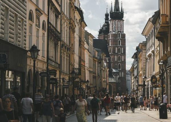 al doilea val covid 19 deja in romania dr adrian marinescu despre cre terea numarului de infectari