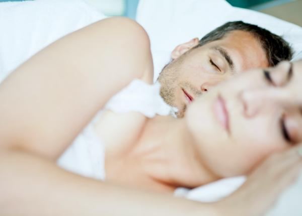 cuplurile fericite dorm mai bine i viseaza mai mult studiu