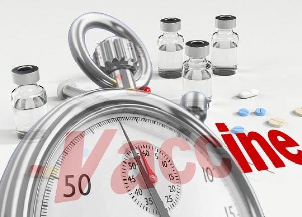 vaccinul experimental produs de astrazeneca ar putea fi lansat pana la finalul anului