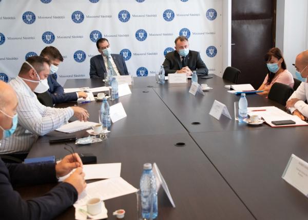 sanitas timpul de lucru pentru personalul sanitar care trateaza pacienti covid 19 ar putea fi redus