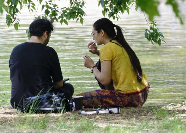 emilian imbri gestul dublu periculos pe care l fac liceenii am vazut la o coala din apropiere