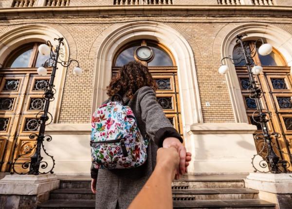 dupa model american romania va avea coala de sanatate unde va fi i ce faculta i va cuprinde