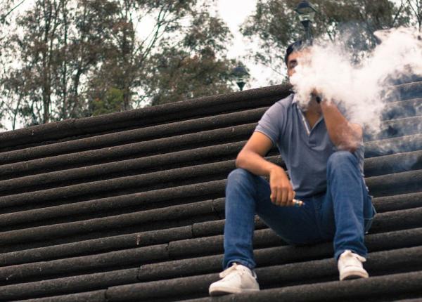 fumatul vapingul util pentru renun area la tutun insa cu risc mare de recidiva