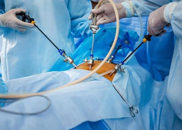 robotii chirurgicali viitorul chirurgiei expluca iile prof dr silviu constantinescu