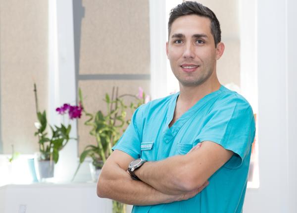 dr valeriu gheorghita caravane pentru vaccinarea anti covid vaccinuri depozitate la cantacuzino si specialist in comunicare