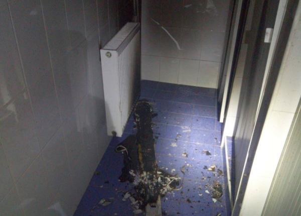 incendiu la spitalul cfr din cluj napoca izbucnit de la o lampa cu neon 3 pacienti evacuati