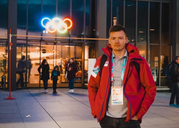 cine este inginerul ciprian burzo premiat de mit pentru masca inteligenta care detecteaza covid 19