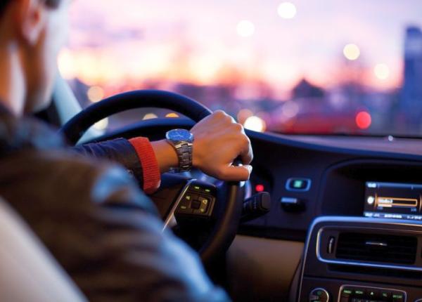 cum se transmite covid 19 in autoturism