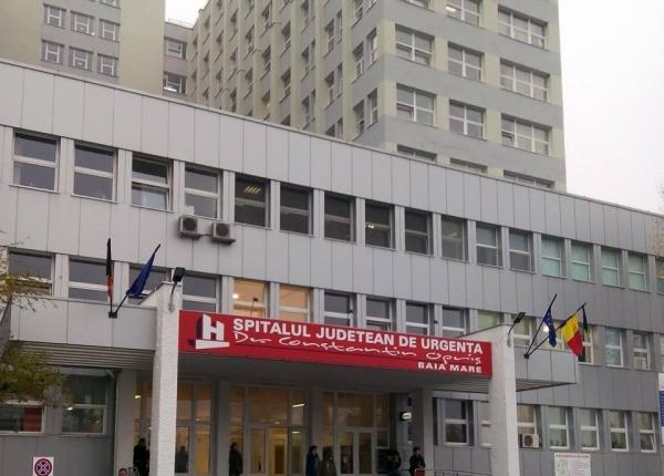 premiera medicala la spitalul judetean din baia mare interventie cu laser la pacient cu cataracta premiera medicala la spitalul judetean din baia mare interventie cu laser la pacient cu cataracta