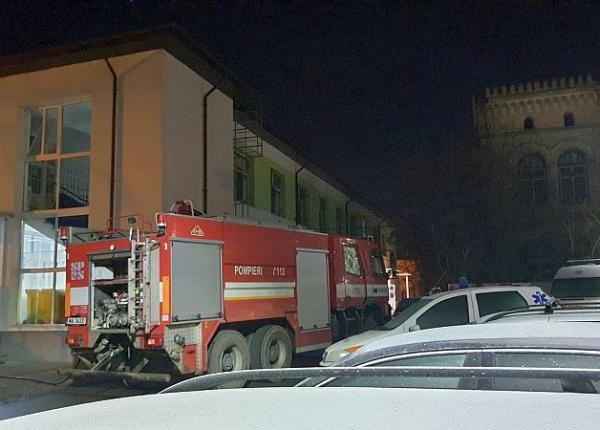 incendiu din cauza unei tigari la spitalul municipal roman pacienti evacuati