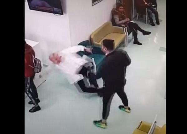 video cunoscut interlop condamnat la inchisoare pentru ca a batut un medic si a injunghiat un taximetrist in galati