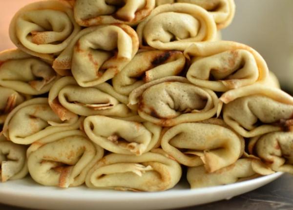 clatite fara faina si lapte mult mai sanatoase decat cele clasice sunt gata in 10 minute