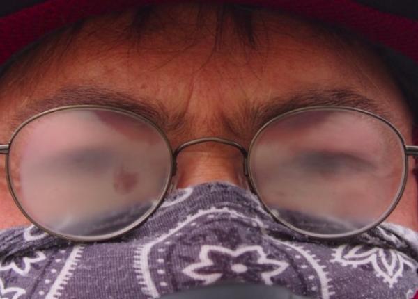 truc genial daca ti se aburesc ochelarii de la masca un medic are solutia foto viral