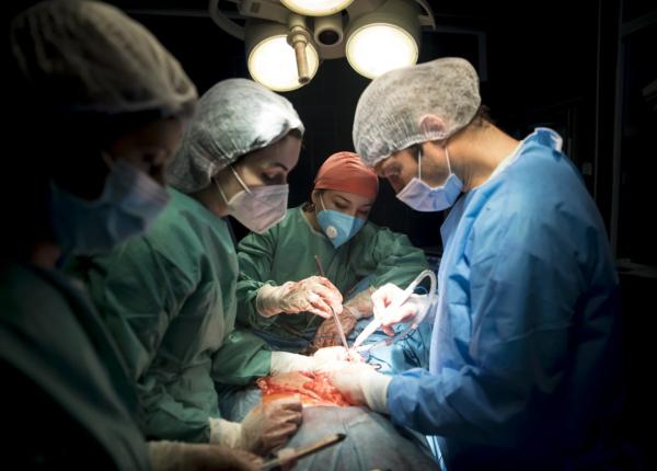 bebelus infectat cu covid 19 operat pe inima la targu mures