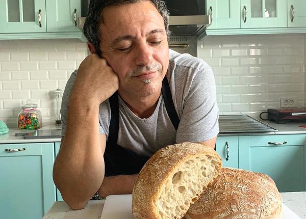 paine de casa reteta lui chef sorin bontea se prepara cu un singur gram de drojdie si este absolut delicioasa