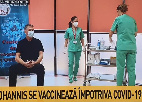 klaus iohannis a primit prima doza de vaccin imaginile momentului video
