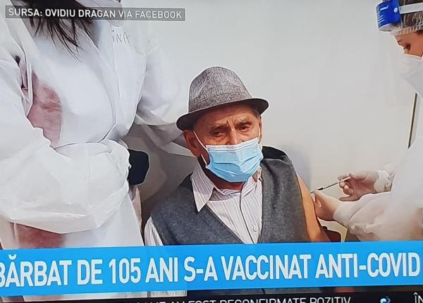 un barbat de 105 ani s a vaccinat contra covid 19 foto