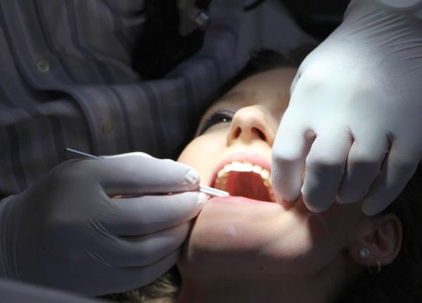 afectiunile dentare ce boli pot ascunde si declansa explicatiile stomatologului