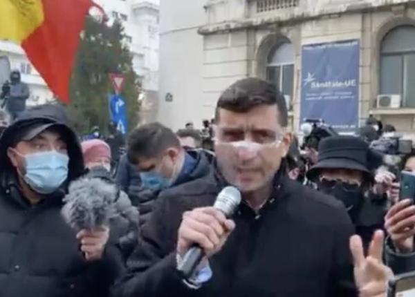 proteste la ministerul sanatatii george simion aur murim de vii in spitale e posibil asa ceva proteste la ministerul sanatatii george simion aur murim de vii in spitale e posibil asa ceva