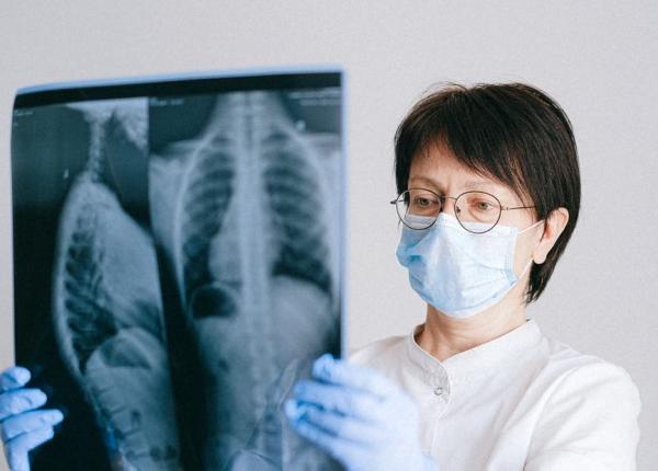 asa iti dai seama ca ai noua tulpina sud africana 15 simptome diferite