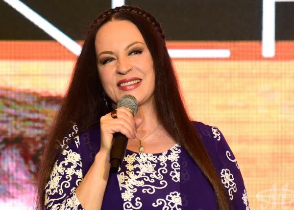 maria dragomiroiu secretul unui par lung si stralucitor vedeta aplica un truc vechi cu rezultate fabuloase