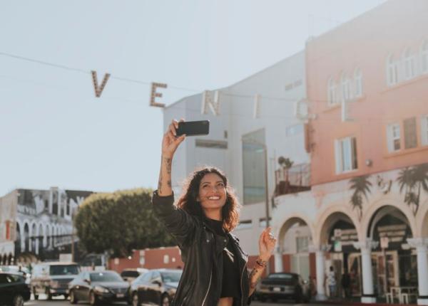 efectele vietii perfecte de pe retelele sociale psihanalist sunt multe cazuri de sinucideri