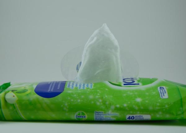 servetele demachiante arunca le n ai idee cat de mult rau iti fac semnal de alarma