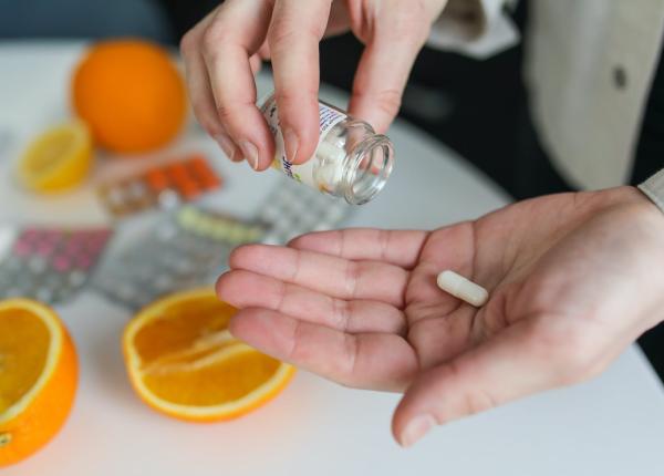 vitamina c si zincul in terapia pentru covid 19 ce spun cercetatorii despre eficienta lor