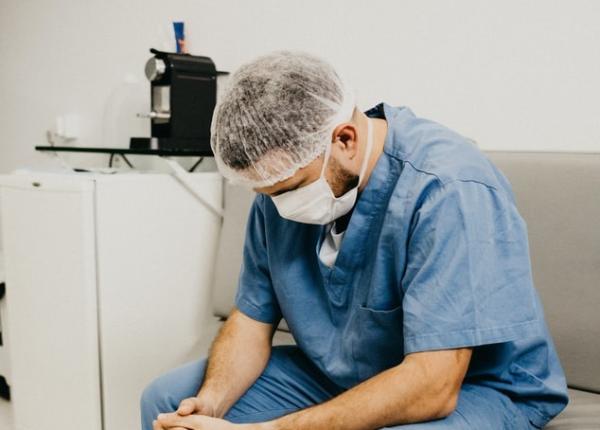 o femeie a murit dupa ce a primit plamani infectati cu sars cov 2 in urma unui transplant o femeie a murit dupa ce a primit plamani infectati cu sars cov 2 in urma unui transplant