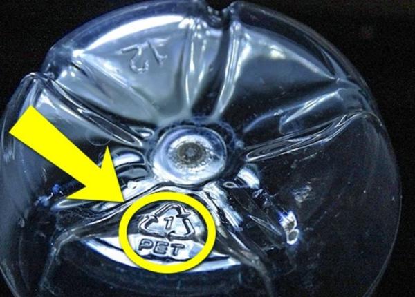 sticle de plastic 4 adevaruri urate pe care producatorii nu vor sa le afli