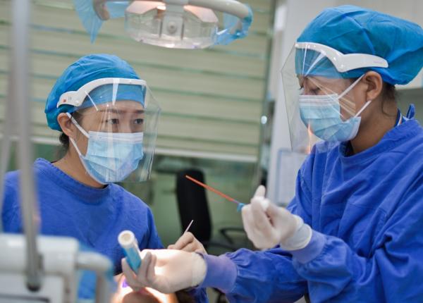 metoda revolutionara care trateaza covid 19 lumea medicala este in extaz se simt imediat mai bine video