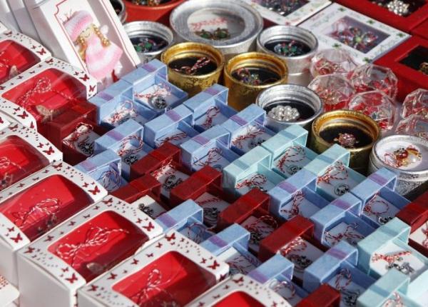 scandalul flori si martisoare in scoli ministerul educatiei informatie de ultima ora