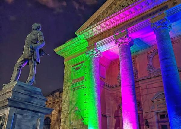 universitatea de medicina din bucuresti colorata de ziua bolilor rare adrian severin gestul merita salutat si cei care l au facut merita felicitati universitatea de medicina din bucuresti colorata de ziua bolilor rare adrian severin gestul merita salutat si cei care l au facut merita felicitati