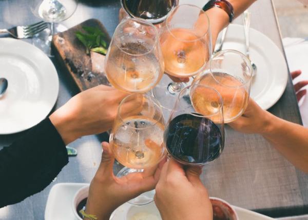 e dovedit stiintific mancarea chiar influenteaza gustul vinului