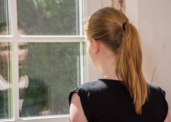 parul prins in coada obicei cu efecte adverse neasteptate