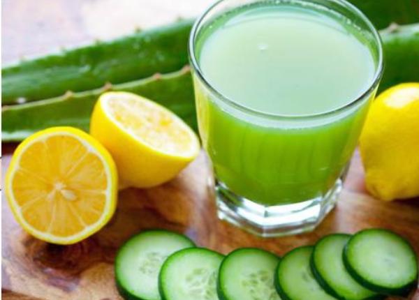 apa sassy scapa de balonare in 60 de secunde cu acest tonic sanatos