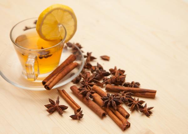 bautura delicioasa cu miere lamaie si scortisoara ideala pentru a slabi rapid